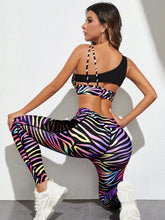 Allover Print Twist Front With Phone Pocket Workout Set