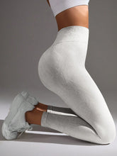 Simple High Elasticity Seamless Sports Leggings