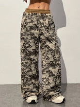 Elastic Waist Camouflage Pattern Wide Leg Loose Sweatpants