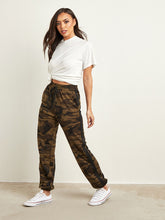 Drawcord Waist Regular Fit Camo Jogger FD