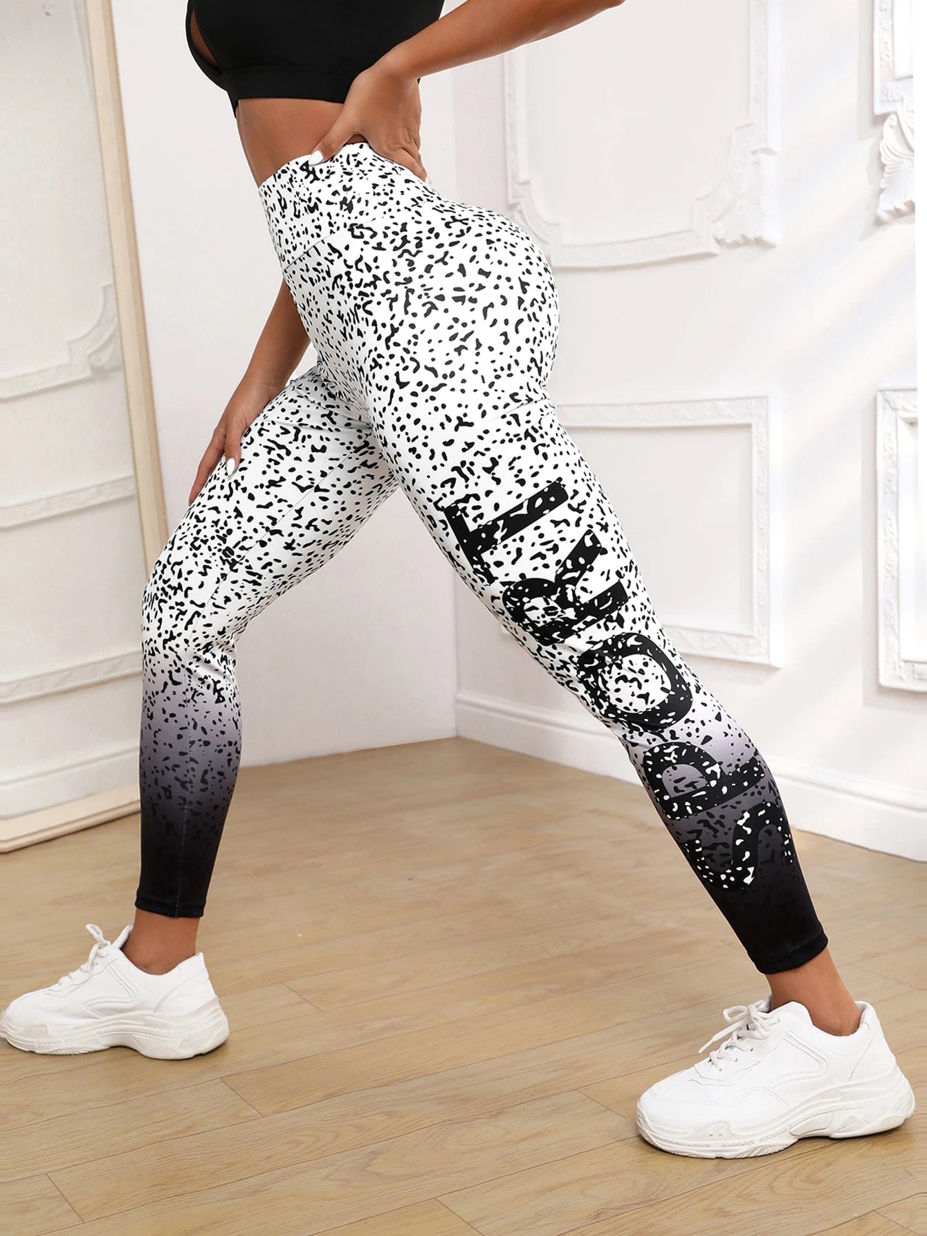 Dalmatian & Letter Graphic Sports Leggings