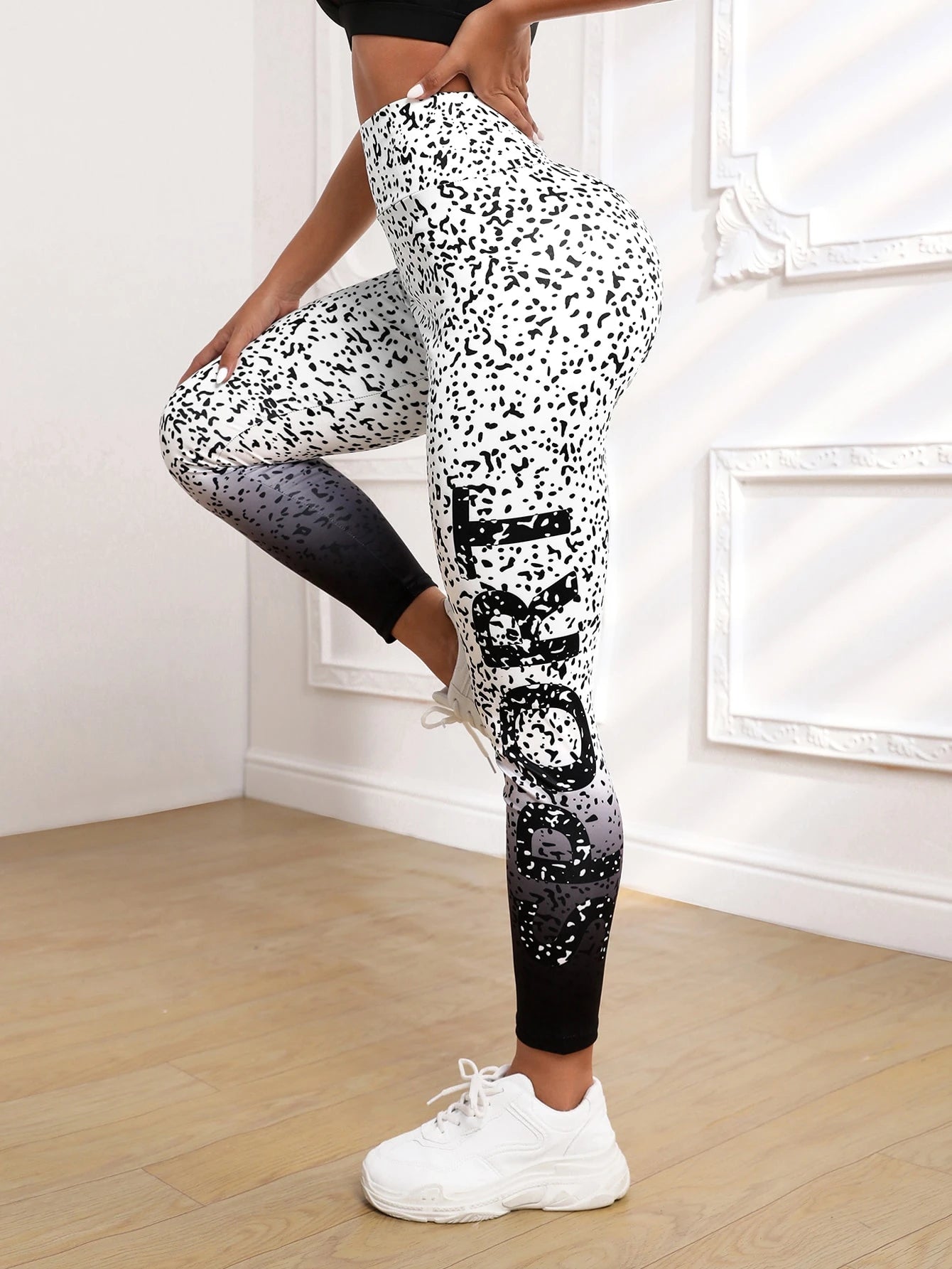 Dalmatian & Letter Graphic Sports Leggings