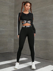 Letter Graphic Contrast Side & Crisscross Cut Out Sports Set