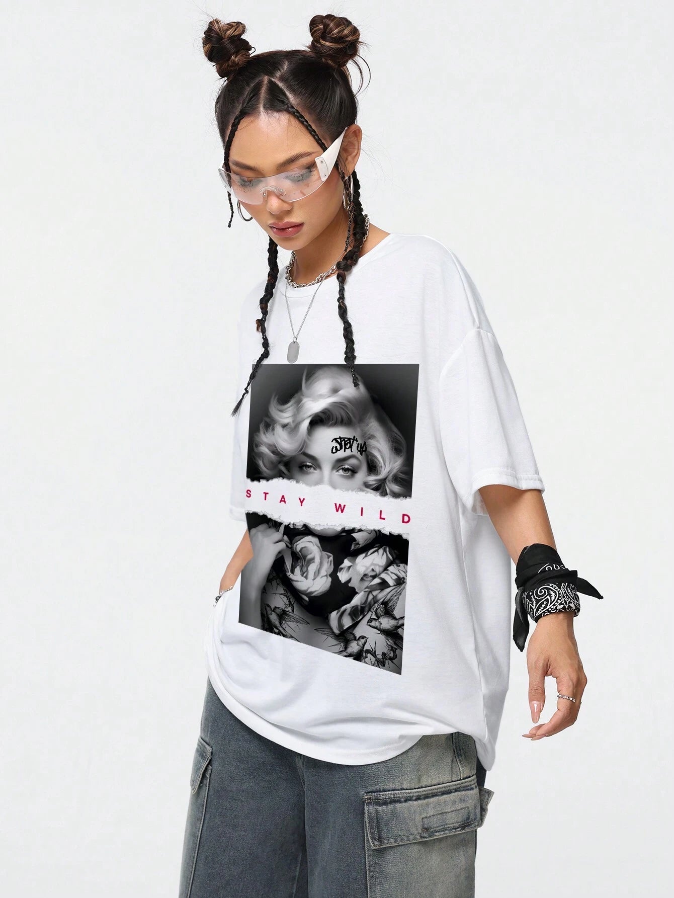 Portrait & Letter Print Round Neck Short Sleeve Loose Fit T-Shirt