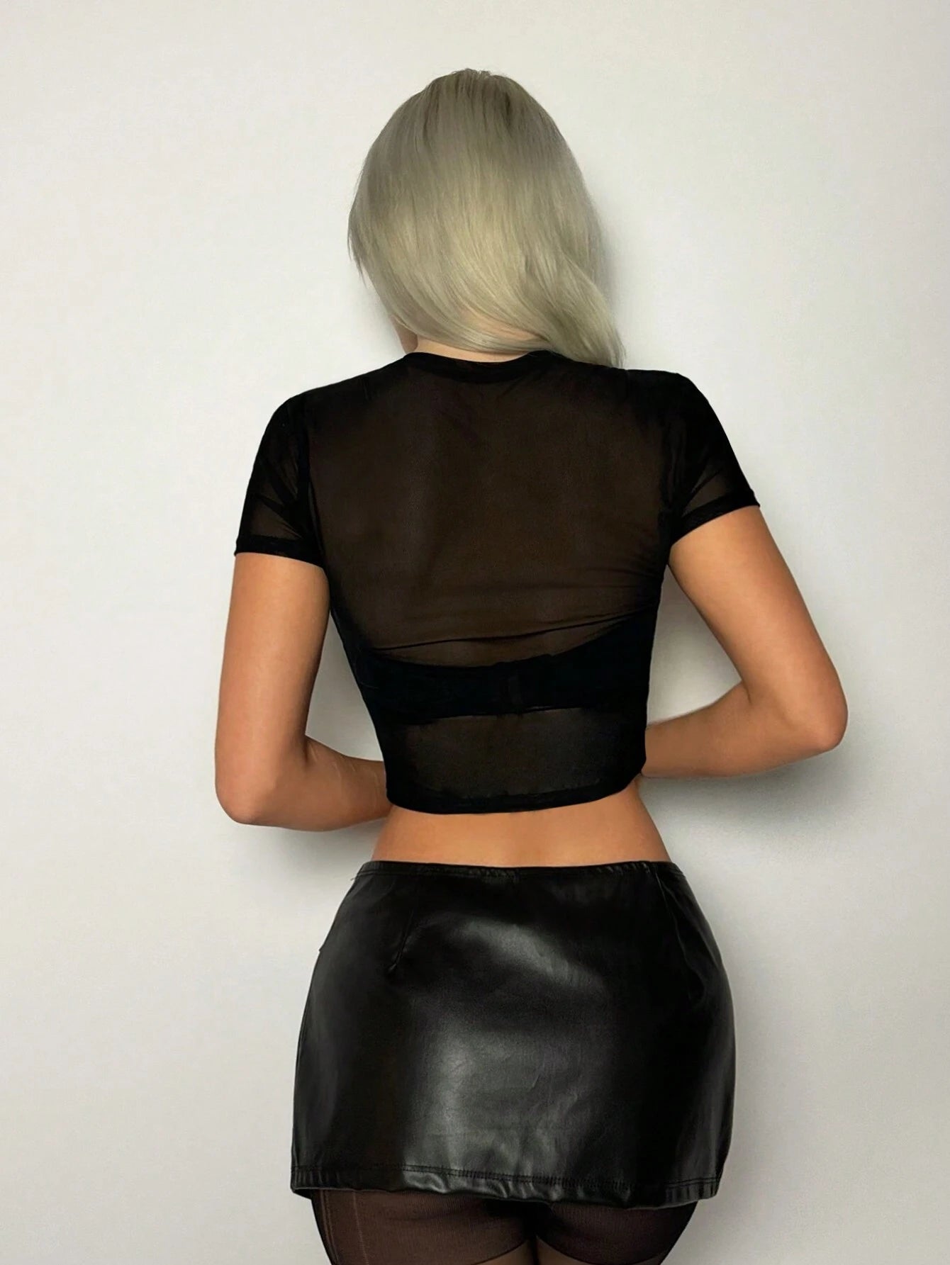 Flame Pattern Hot Drilling Mesh Slim Crop Top