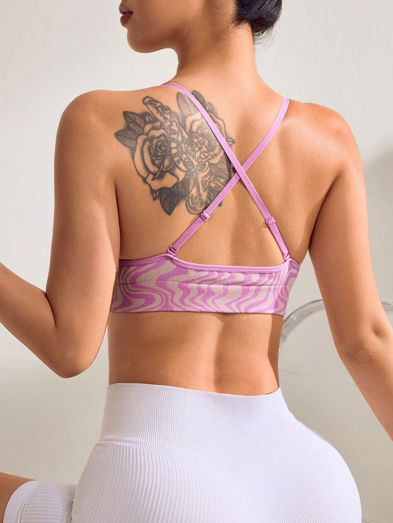 Cropped Round Neck Sports Tank Top