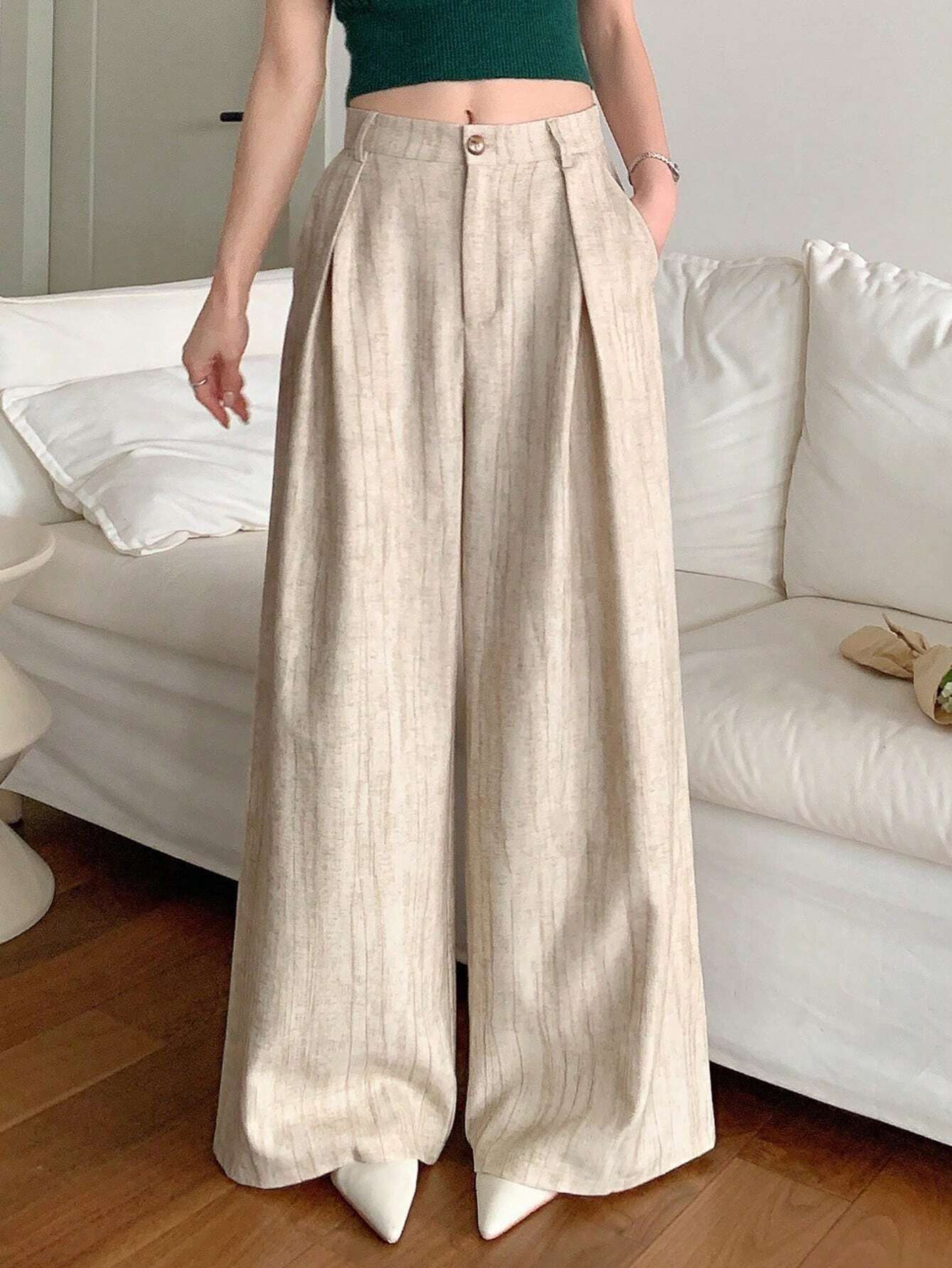 Wide Leg Pleated Straight Trousers