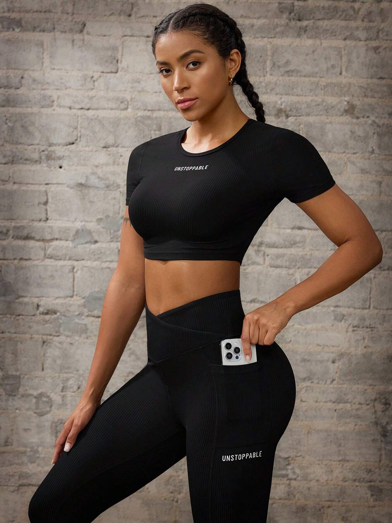 Letter Print Crew Neck Short Sleeve T-Shirt And Leggings Activewear Set