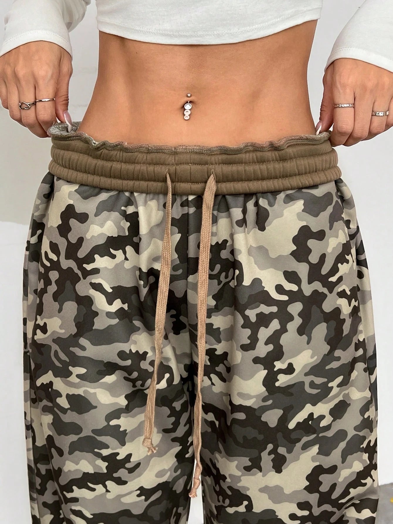 Elastic Waist Camouflage Pattern Wide Leg Loose Sweatpants