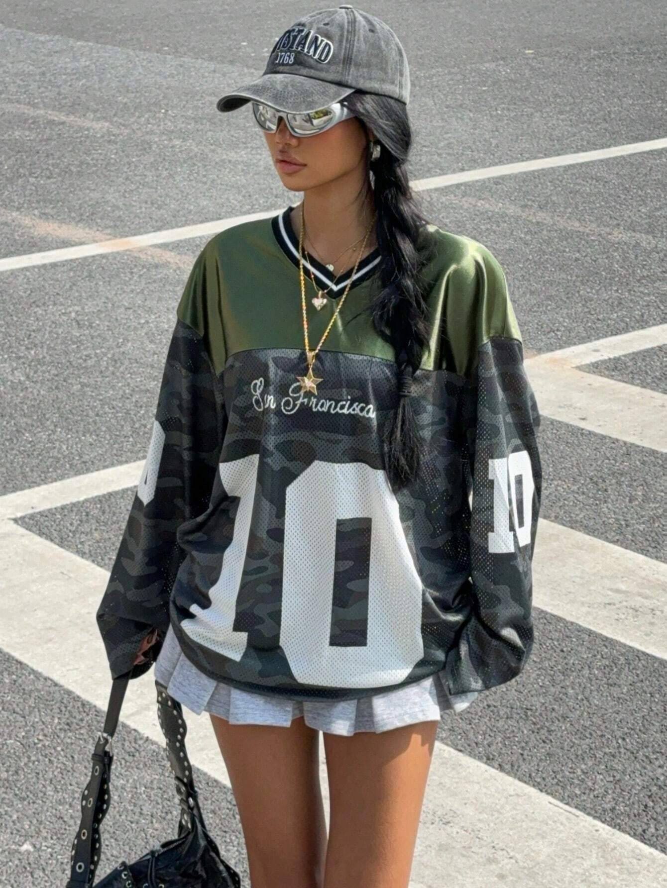 Letter & Camouflage Print V-Neck Long Sleeve Casual T-Shirt