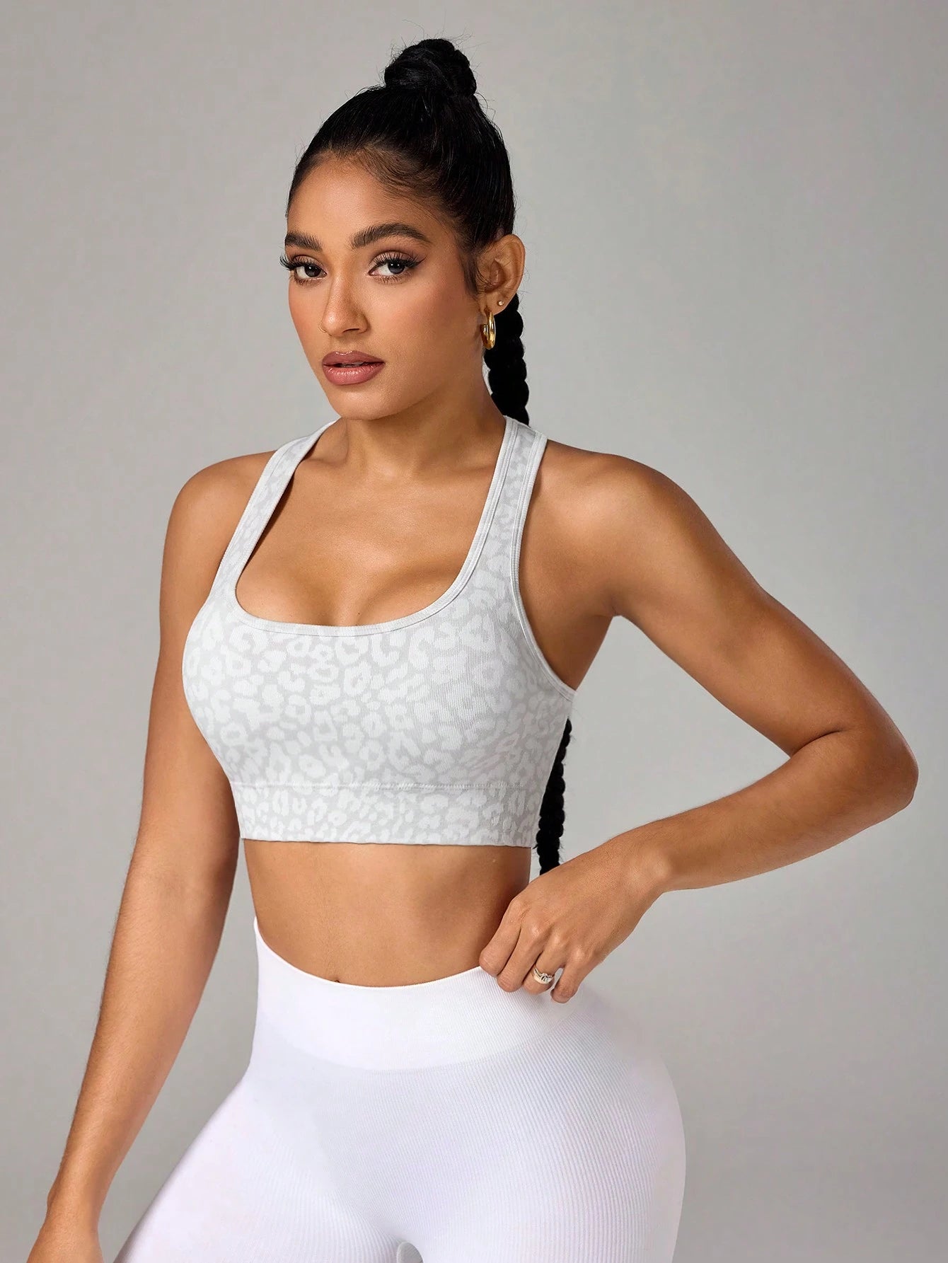 Leopard Print Round Neck Sports Bra
