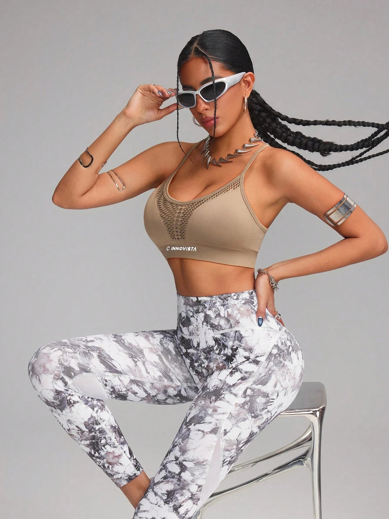 Hollow Out Breathable Mesh Cut Out High Elastic Seamless Sports Bra