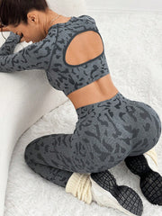 Seamless  Solid Color Backless Long Sleeve Top & Form-Fitting Pants Workout Set