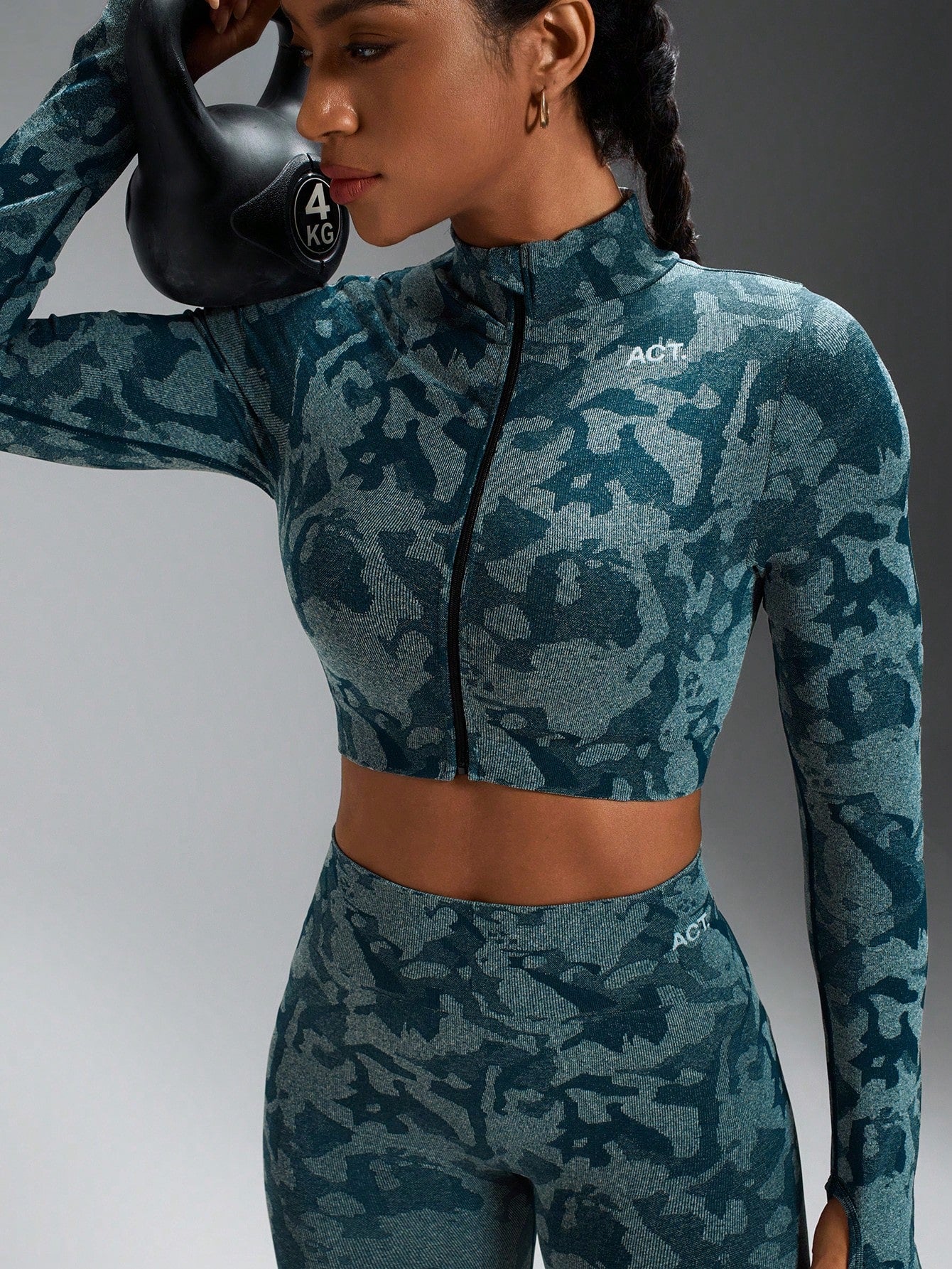 Elastic Seamless Front Zipper Cropped Top And Leggings Sports Set