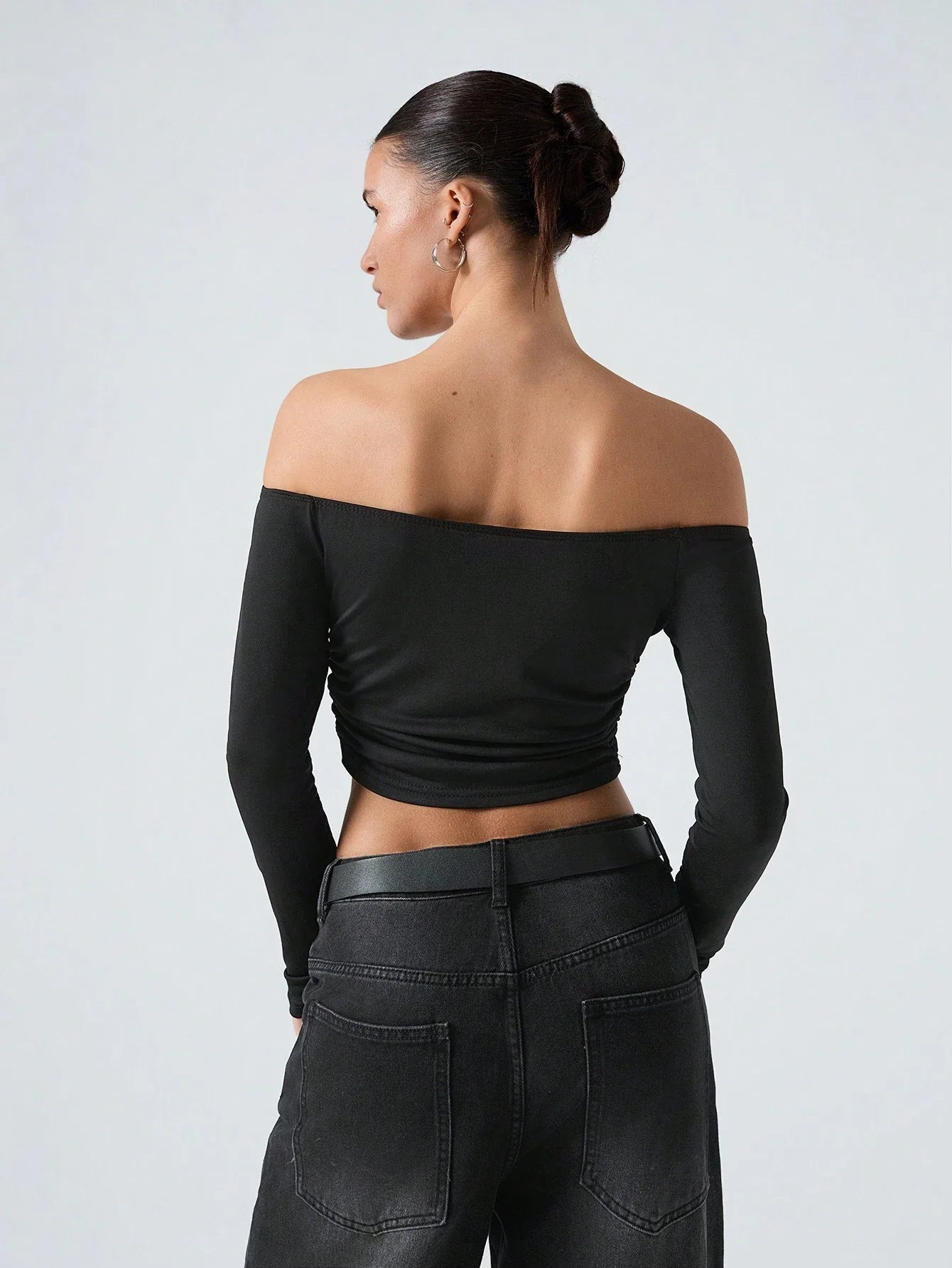 Off-Shoulder Ruffled Cropped T-Shirt - FD