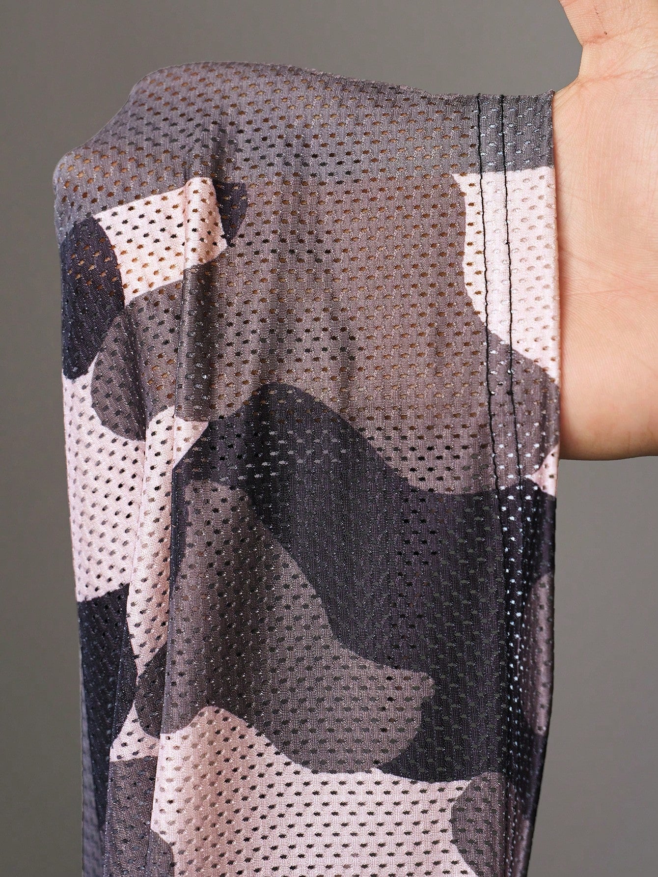 Loose Camo Numeric Print Mesh T-Shirt