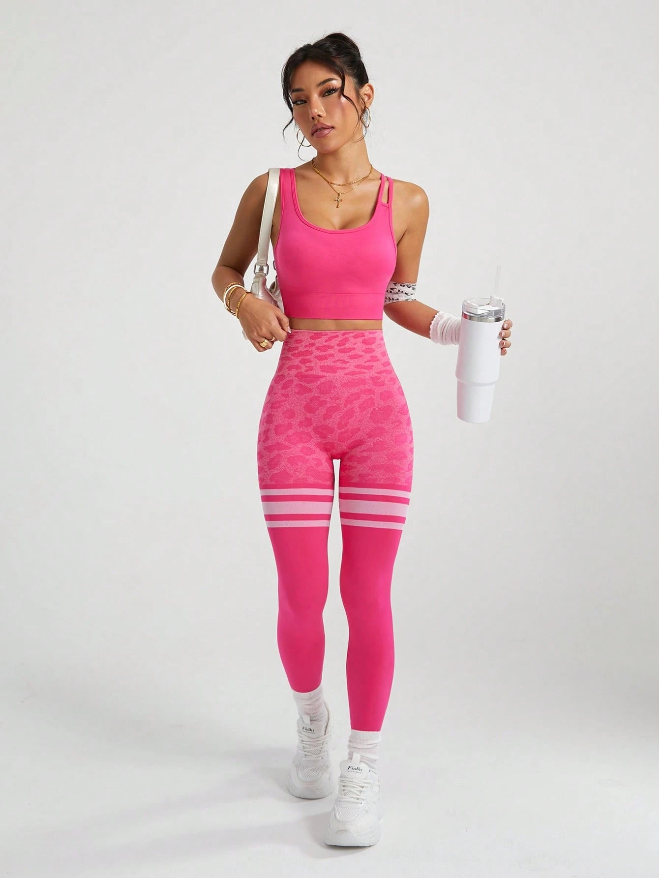Seamless Solid Color Camisole Top And Long Pants Yoga Set