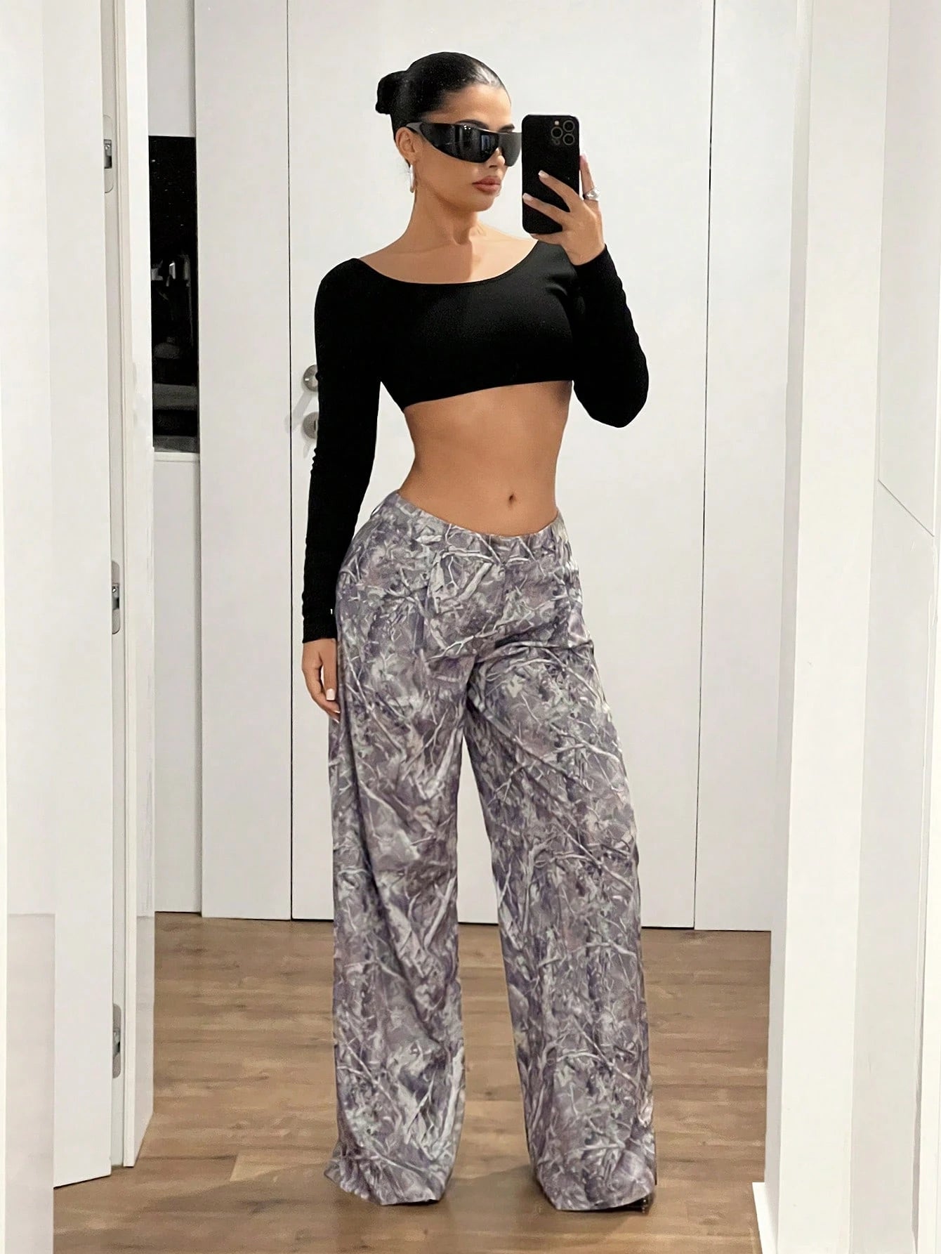 Low-Waist All-Over Tree Branch Print Wide Leg Pants