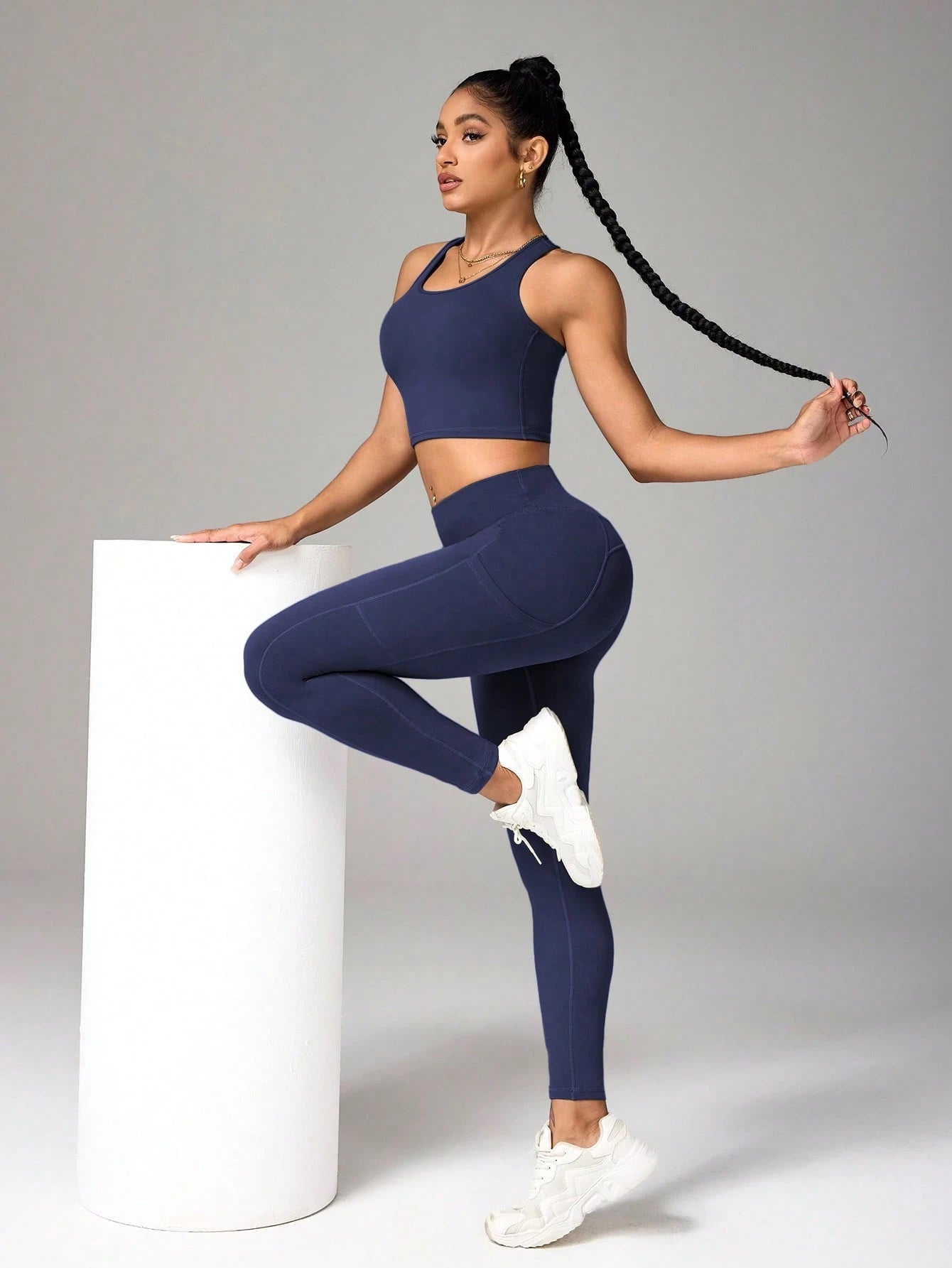 Solid Color Camisole And Leggings Seamless Activewear Set
