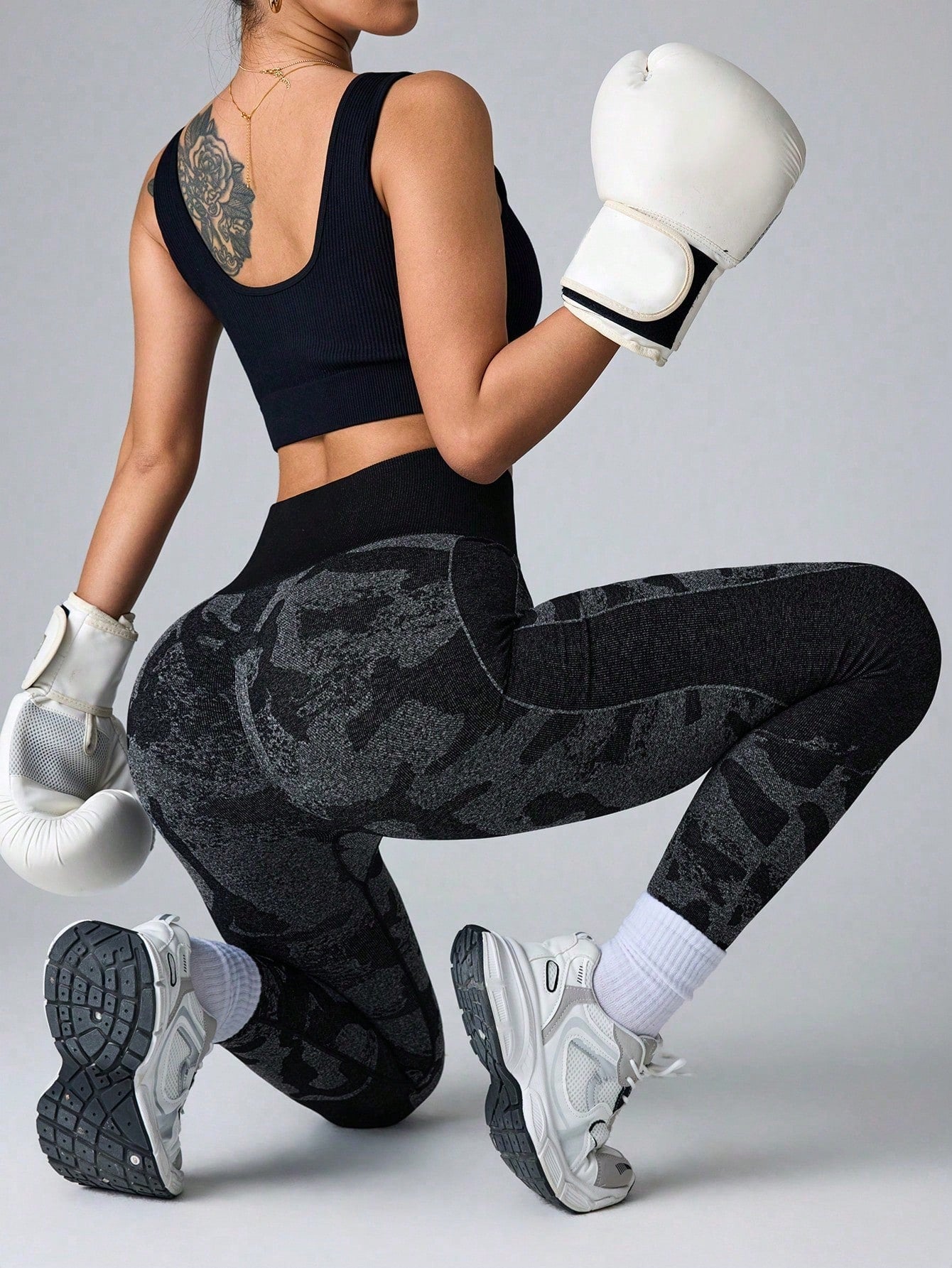 High-Waisted Slim-Fit Sports Leggings