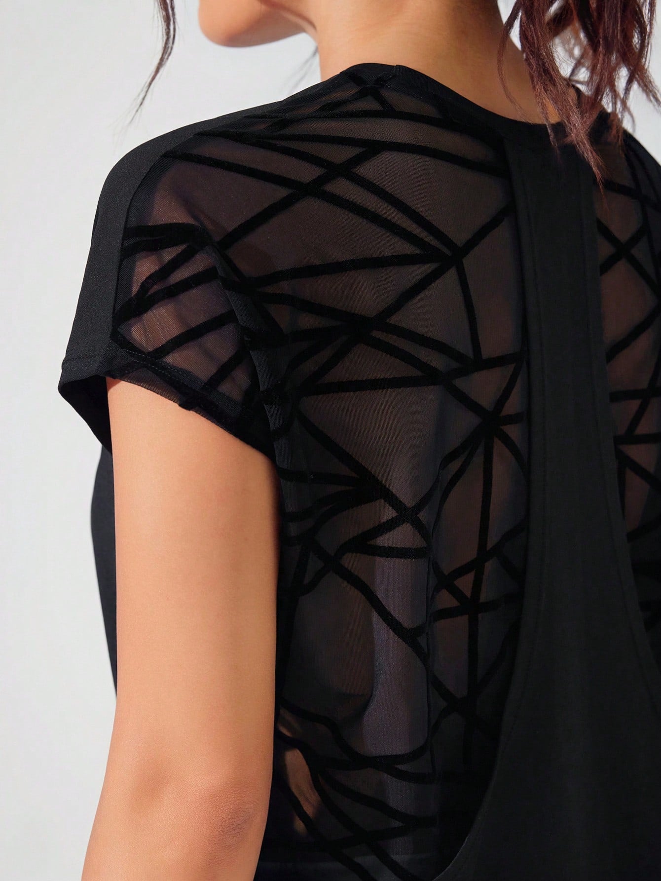 See Through Flocked Mesh Patchwork Short Sleeve Sports T-Shirt