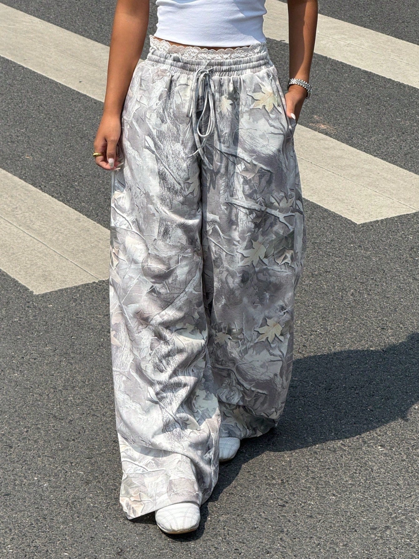 Leaf Printed Knit Wide Leg Pants